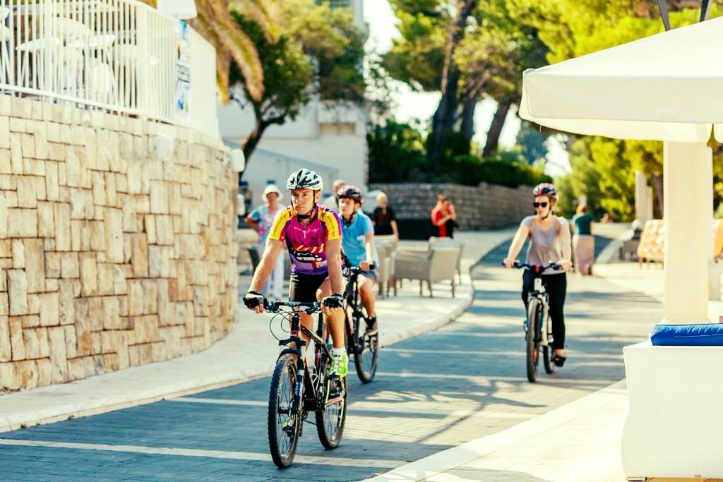 Coastal cycling path